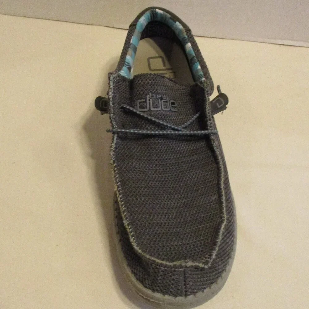 Hey Dude Shoes Wally Sox Men Size 9 Charcoal Travel Airport Vacation Fun Shoes